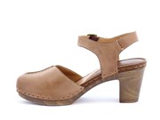 brun sandalett