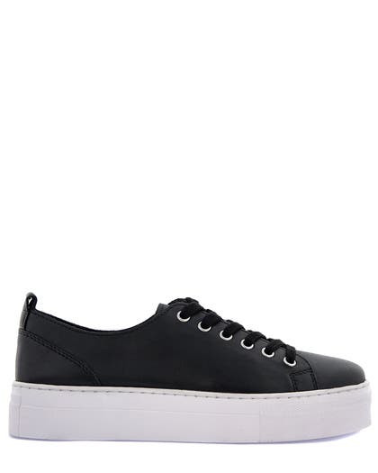 Ella of Sweden Svart Sneakers